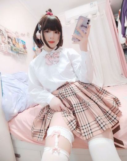 个性上衣欧美_4K影视在线观看