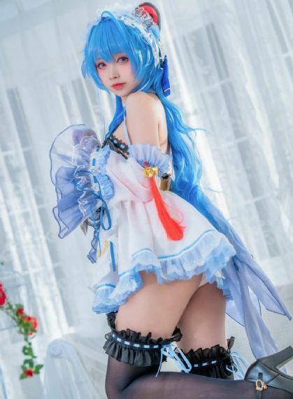 国产精品白嫩白嫩大学美女_DVD全集免费播放