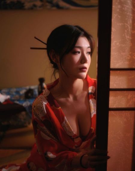欧美情趣内衣走秀_BD英语高清在线