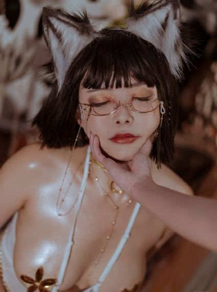 欧美有肉肉电影_影院在线观看