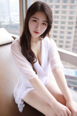 欧美裸模写真视频_720超清免费观看