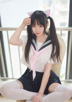 老师你胸真大水真多真紧_BD韩语免费在线播放