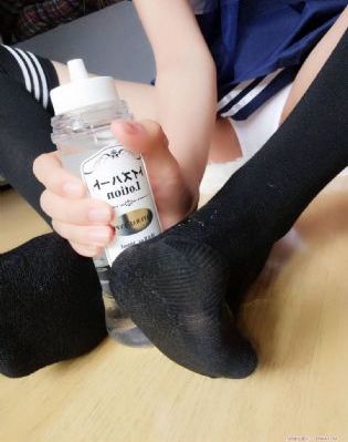 精品国产三级a∨在线观看_十万网红美女美酱