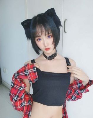 国产麻豆精品制服丝袜_720在线观看高清